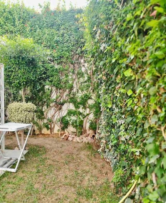 Etage De Villa Avec Jardin, Pres De L'Aireport Et Parking Prive Arjana Zewnętrze zdjęcie