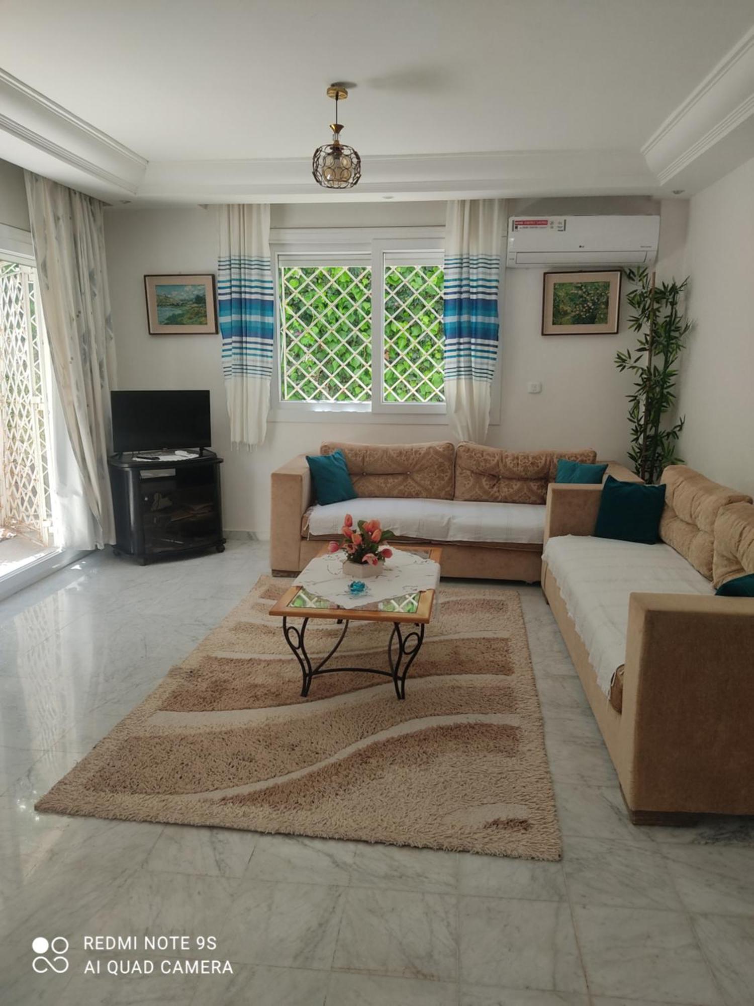 Etage De Villa Avec Jardin, Pres De L'Aireport Et Parking Prive Arjana Zewnętrze zdjęcie